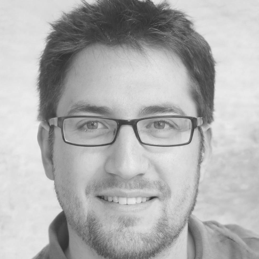 Tomasz Wójcik, strategy development instructor with quantitative background