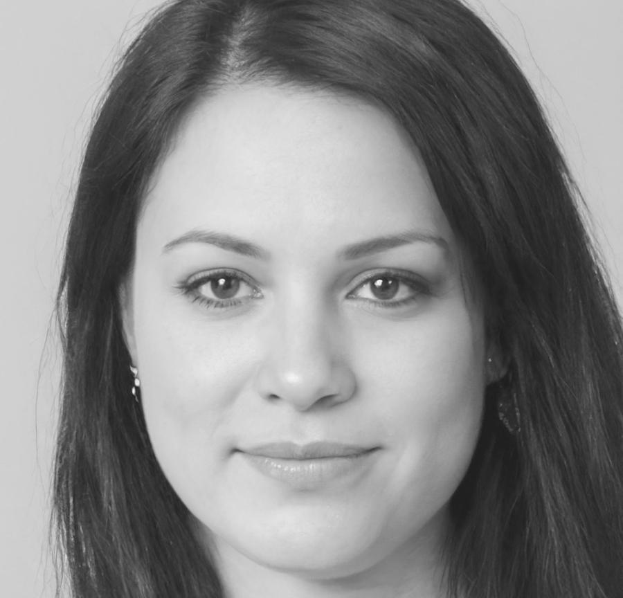 Siobhan O'Reilly, foundations instructor covering market fundamentals